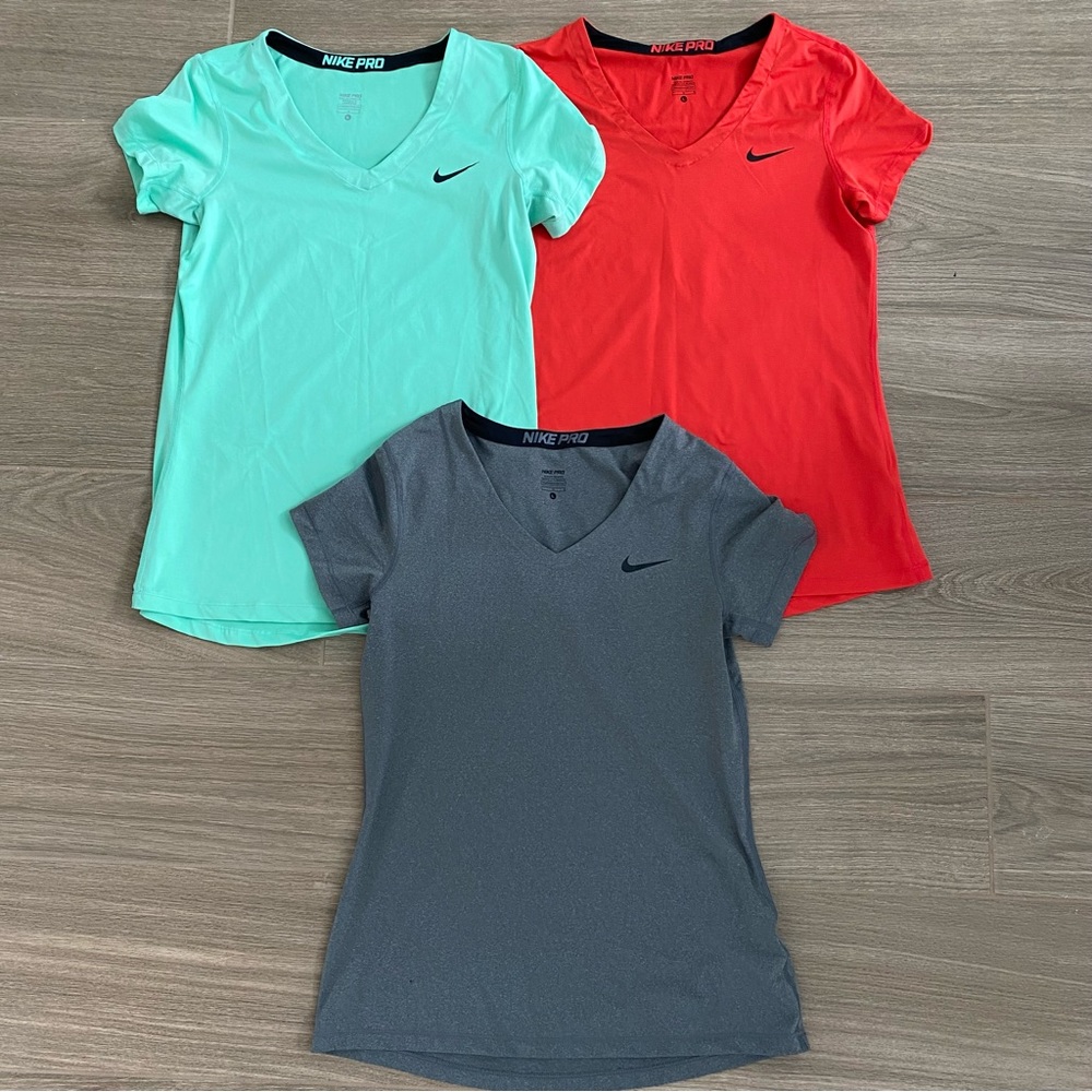 Nike Tops Size L